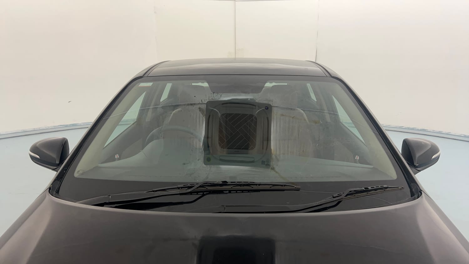 Used 2018 Hyundai Verna SX 1.6 VTVT Petrol Manual exterior FRONT WINDSHIELD VIEW