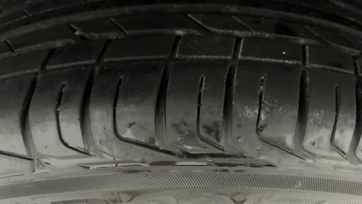 Used 2022 Tata Nexon XMA (S) Diesel Diesel Automatic tyres LEFT FRONT TYRE TREAD VIEW