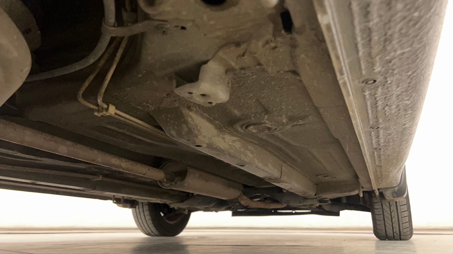 Used 2017 Maruti Suzuki Celerio VXi AMT Petrol Automatic extra REAR RIGHT UNDERBODY VIEW