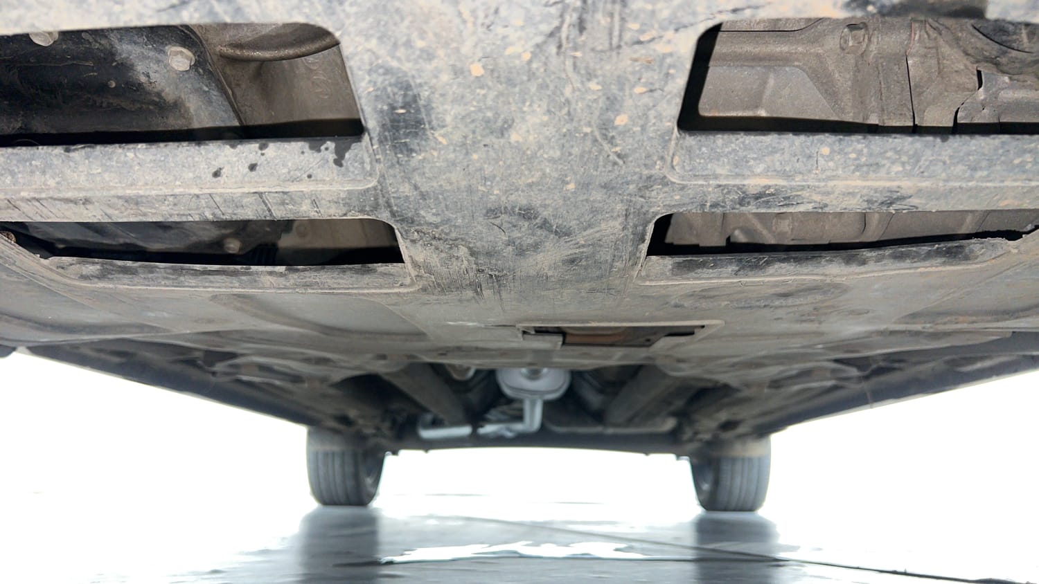 Used 2019 Hyundai Creta SX 1.6 AT Petrol Petrol Automatic extra FRONT LEFT UNDERBODY VIEW