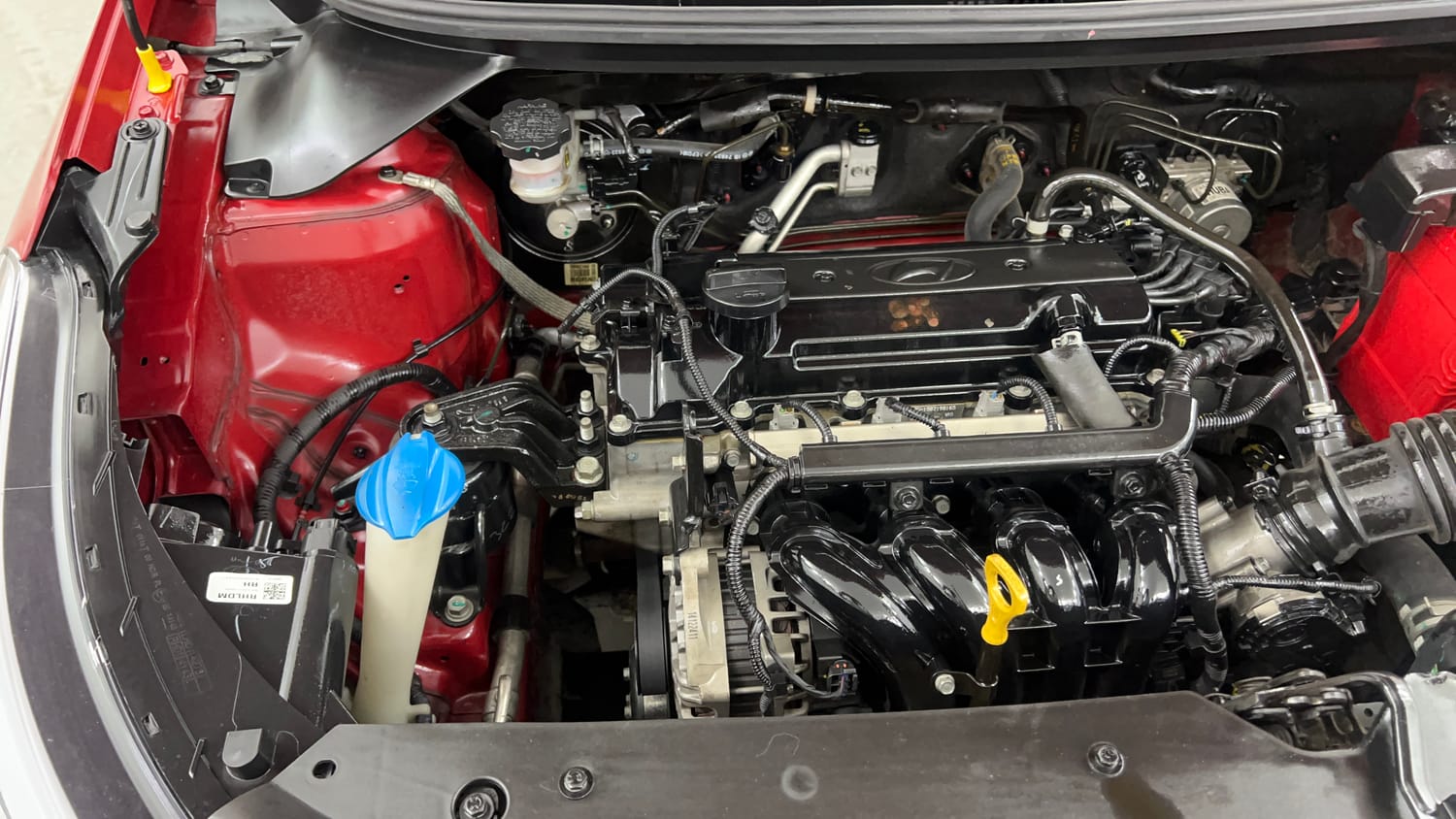 Used 2015 Hyundai Elite i20 Asta 1.2 Petrol Manual engine ENGINE RIGHT SIDE VIEW