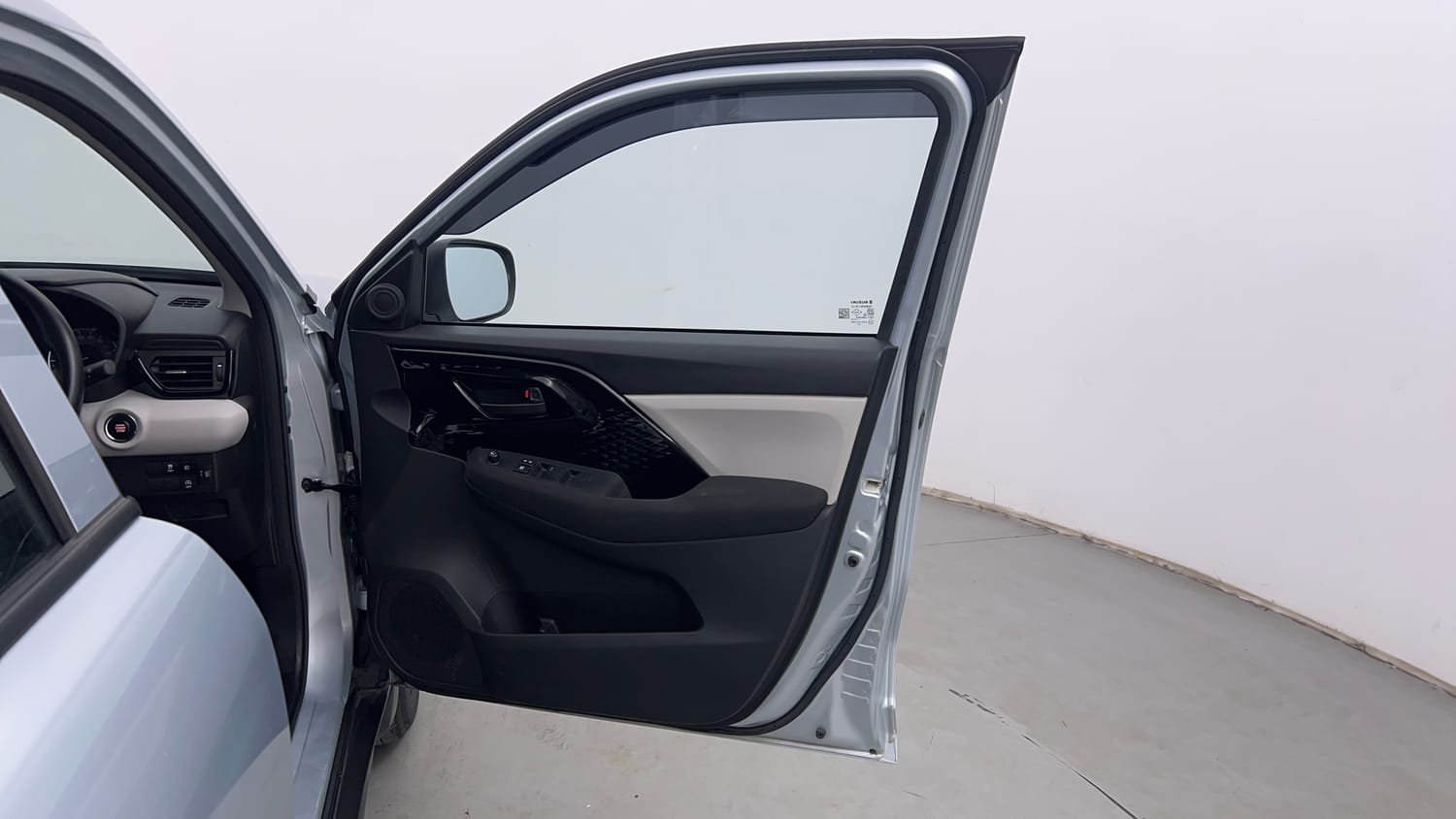 Used 2026 Maruti Suzuki Victoris LXI MT 2W Petrol Manual interior RIGHT FRONT DOOR OPEN VIEW