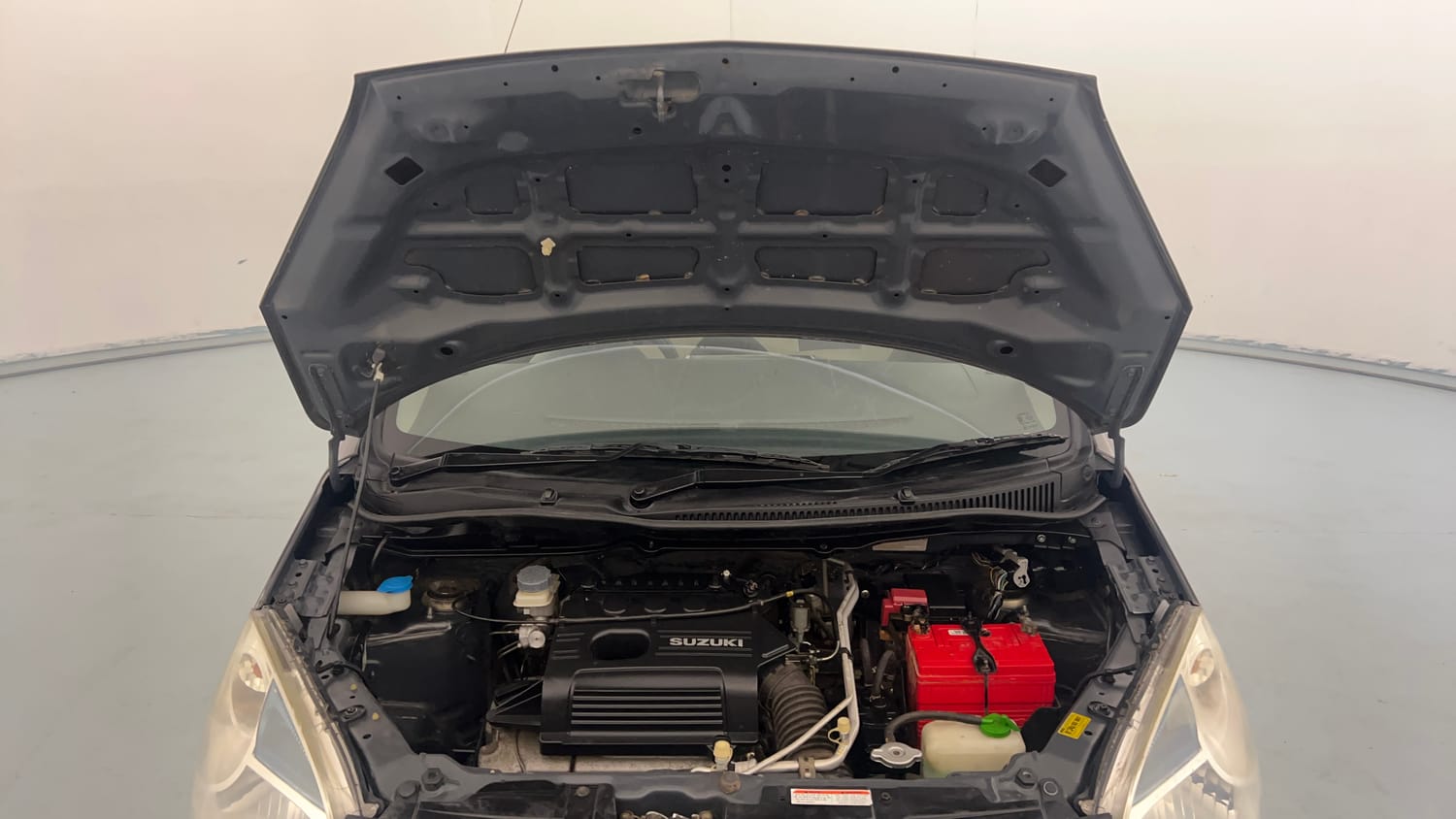 Used 2012 Maruti Suzuki Wagon R LXi Petrol Manual engine ENGINE & BONNET OPEN FRONT VIEW