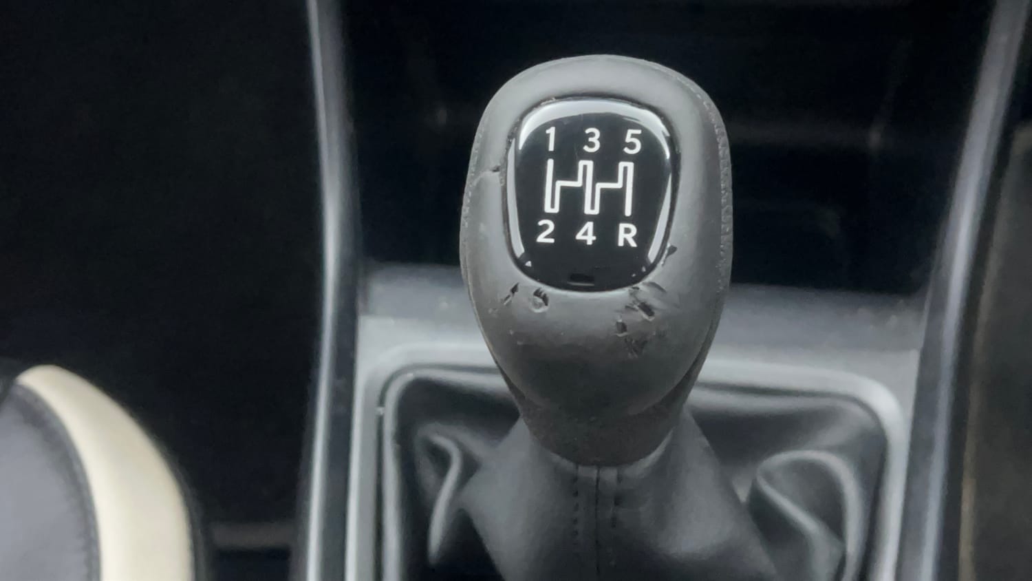 Used 2020 Tata Altroz XM Petrol Petrol Manual interior GEAR  KNOB VIEW