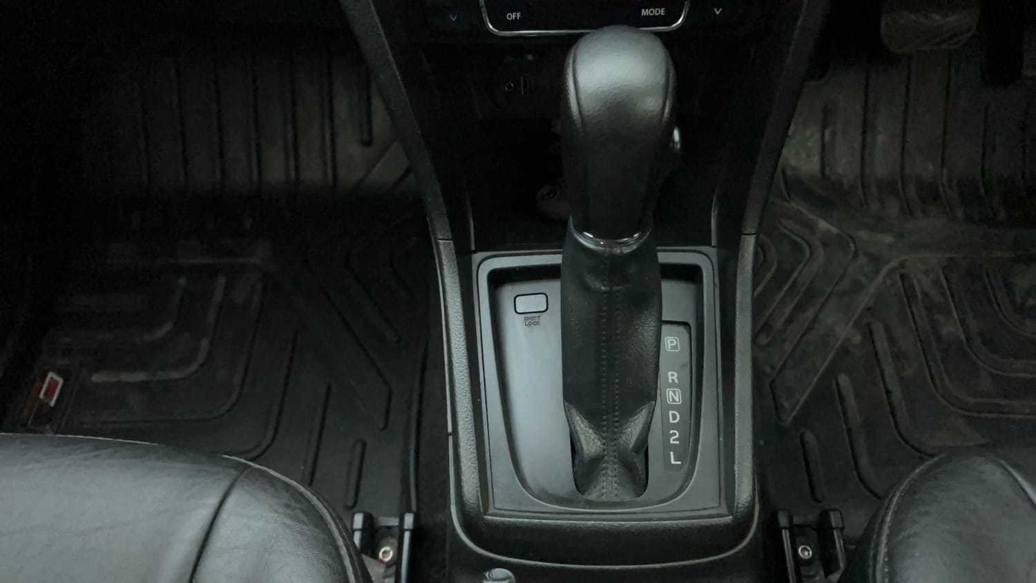 Used 2022 Toyota Urban Cruiser Premium Grade AT Petrol Automatic interior GEAR  KNOB VIEW