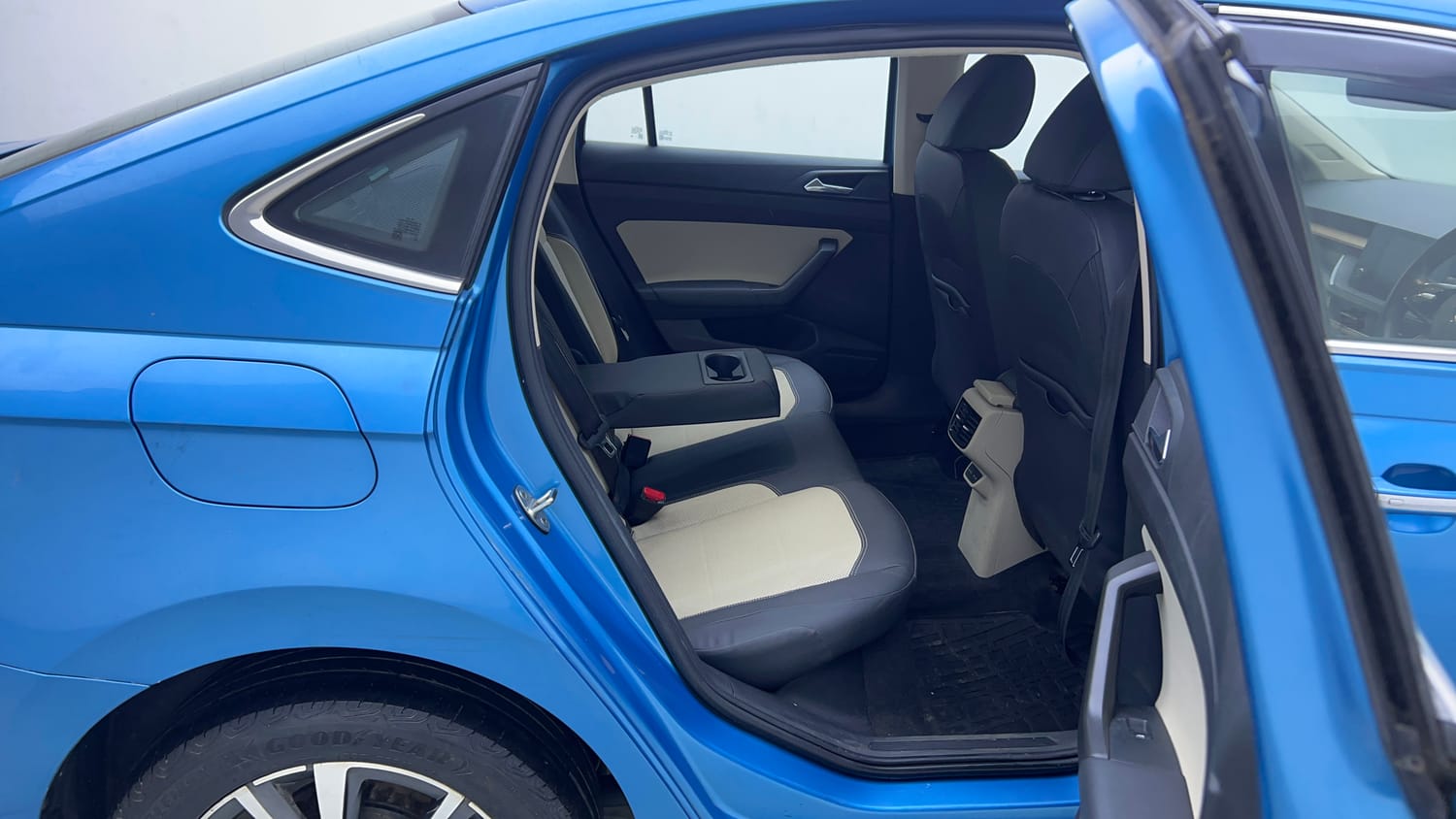 Used 2022 Skoda Slavia Style 1.0L TSI MT Petrol Manual interior RIGHT SIDE REAR DOOR CABIN VIEW