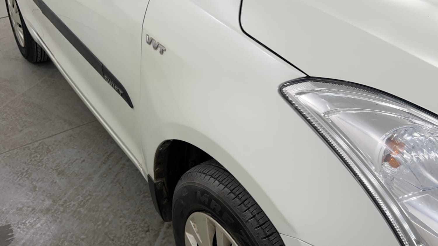 Used 2013 Maruti Suzuki Swift VXi Petrol Manual dents MINOR DENT