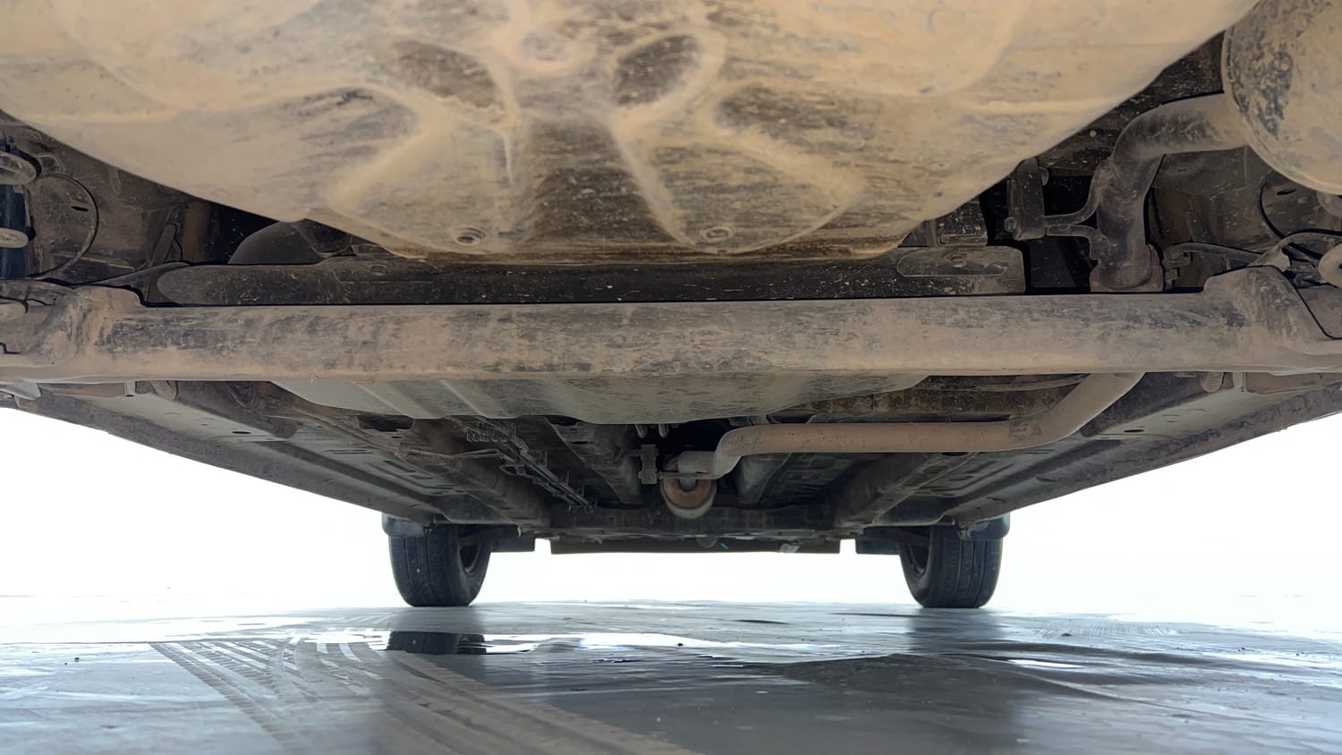 Used 2022 Tata Punch Adventure MT Petrol Manual extra REAR UNDERBODY VIEW (TAKEN FROM REAR)