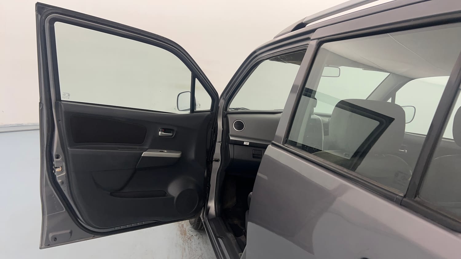 Used 2012 Maruti Suzuki Wagon R LXi Petrol Manual interior LEFT FRONT DOOR OPEN VIEW