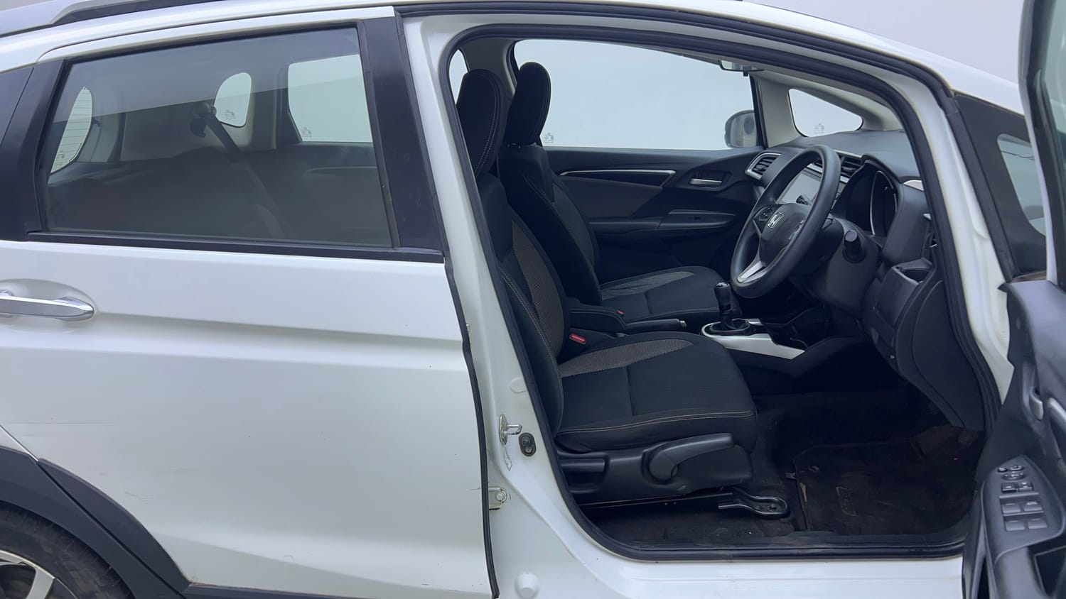 Used 2018 Honda WR-V VX MT Diesel Diesel Manual interior RIGHT SIDE FRONT DOOR CABIN VIEW