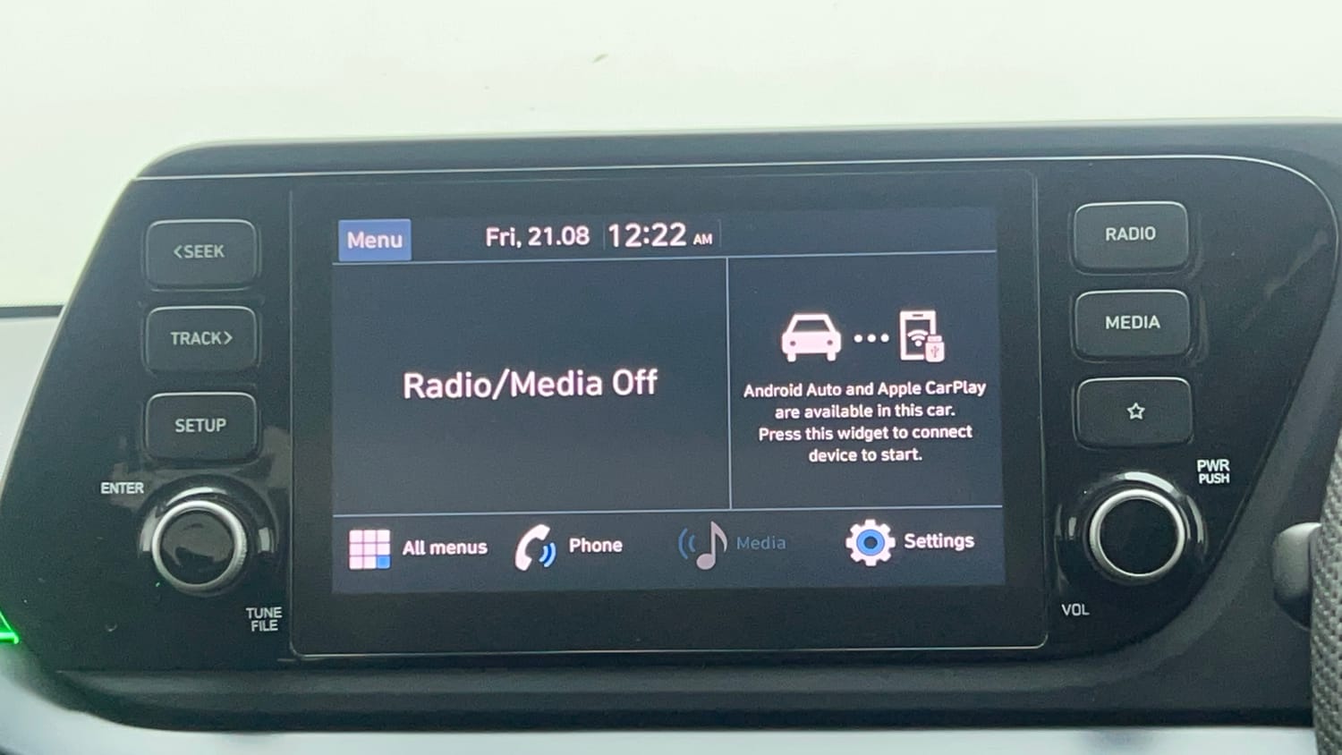 Used 2024 Hyundai i20 Sportz 1.2 MT Petrol Manual top_features Touch screen infotainment system