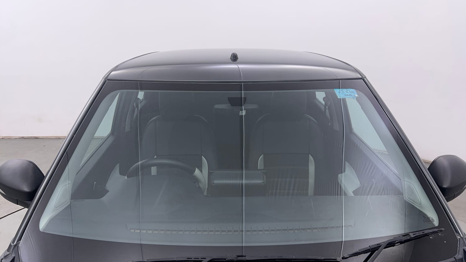 Used 2023 Tata Punch Pure MT Petrol Manual exterior FRONT WINDSHIELD VIEW