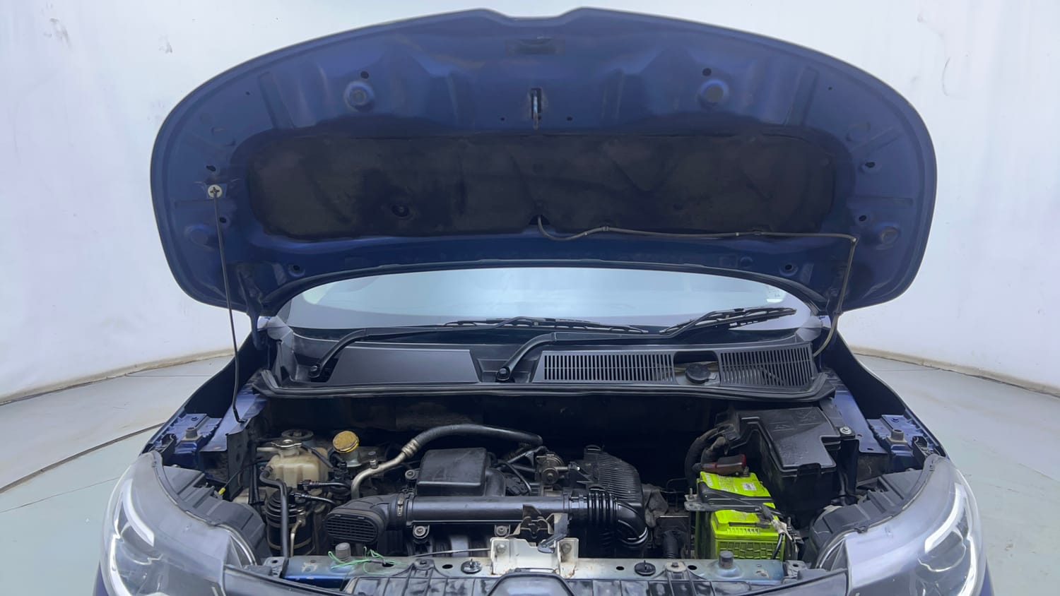 Used 2020 Renault Triber RXZ Petrol Manual engine ENGINE & BONNET OPEN FRONT VIEW