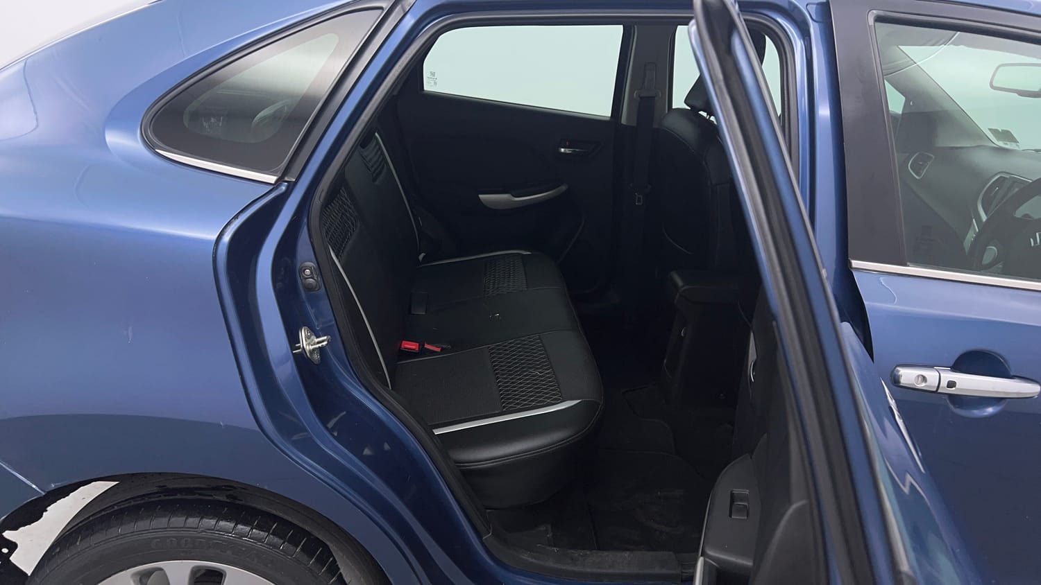 Used 2018 Maruti Suzuki Baleno Alpha 1.2 Petrol Manual interior RIGHT SIDE REAR DOOR CABIN VIEW