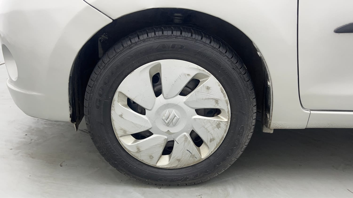 Used 2014 Maruti Suzuki Celerio VXi AMT Petrol Automatic tyres LEFT FRONT TYRE RIM VIEW