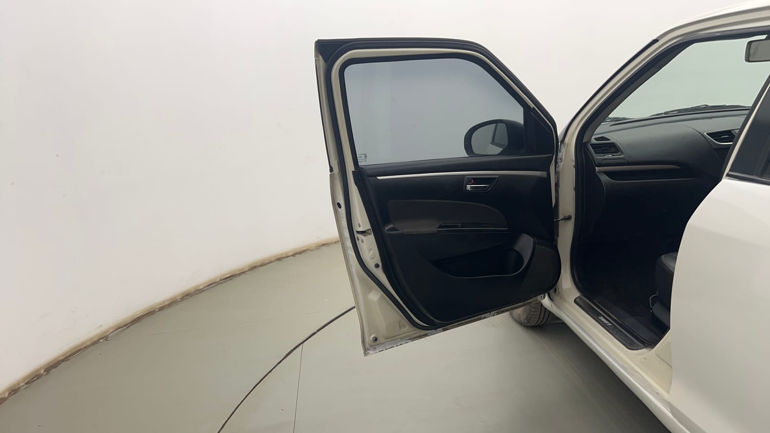 Used 2015 Maruti Suzuki Swift VXi Petrol Manual interior LEFT FRONT DOOR OPEN VIEW