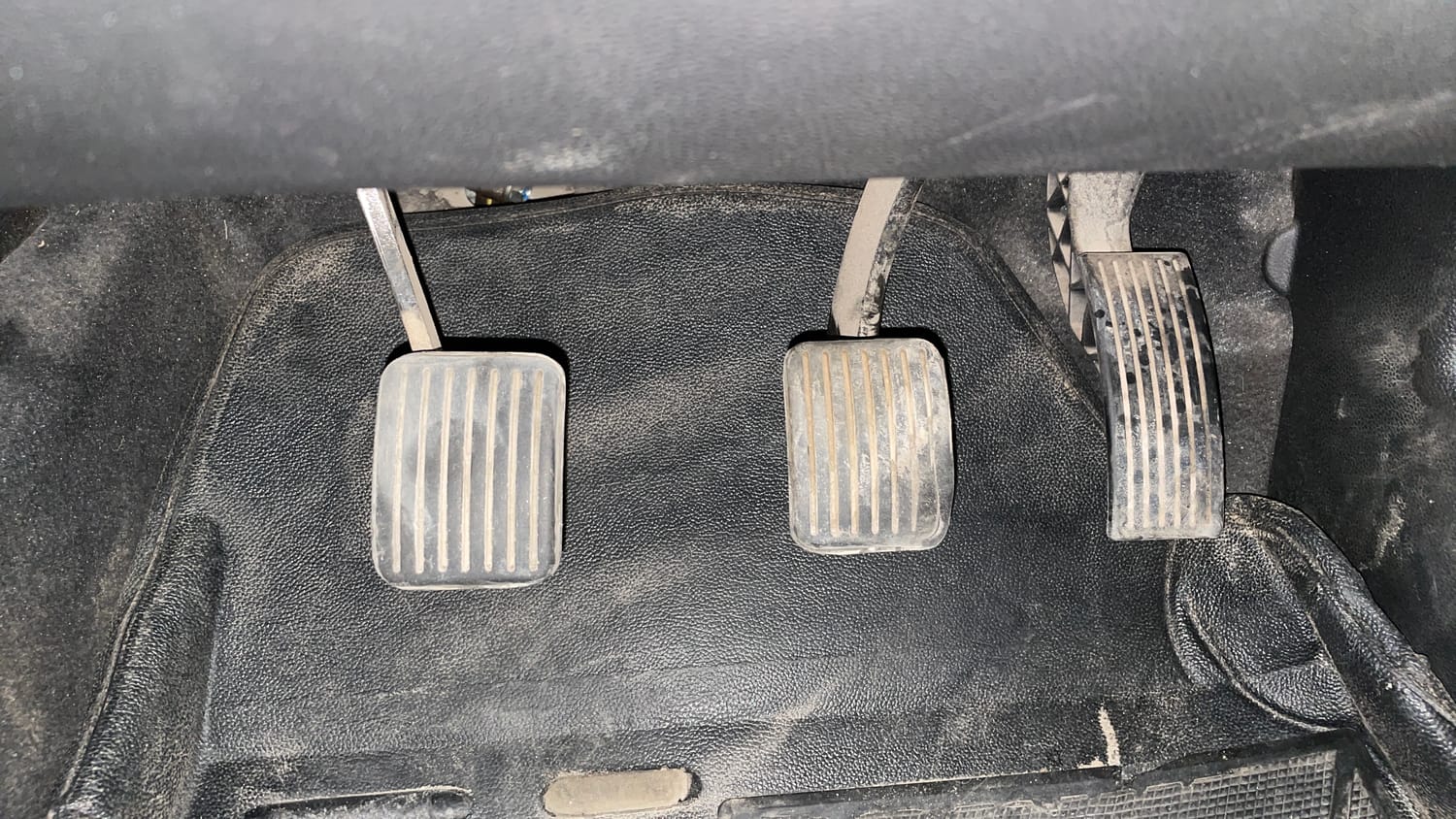 Used 2015 Hyundai Grand i10 Asta 1.2 Kappa VTVT (O) Petrol Manual interior PEDALS VIEW