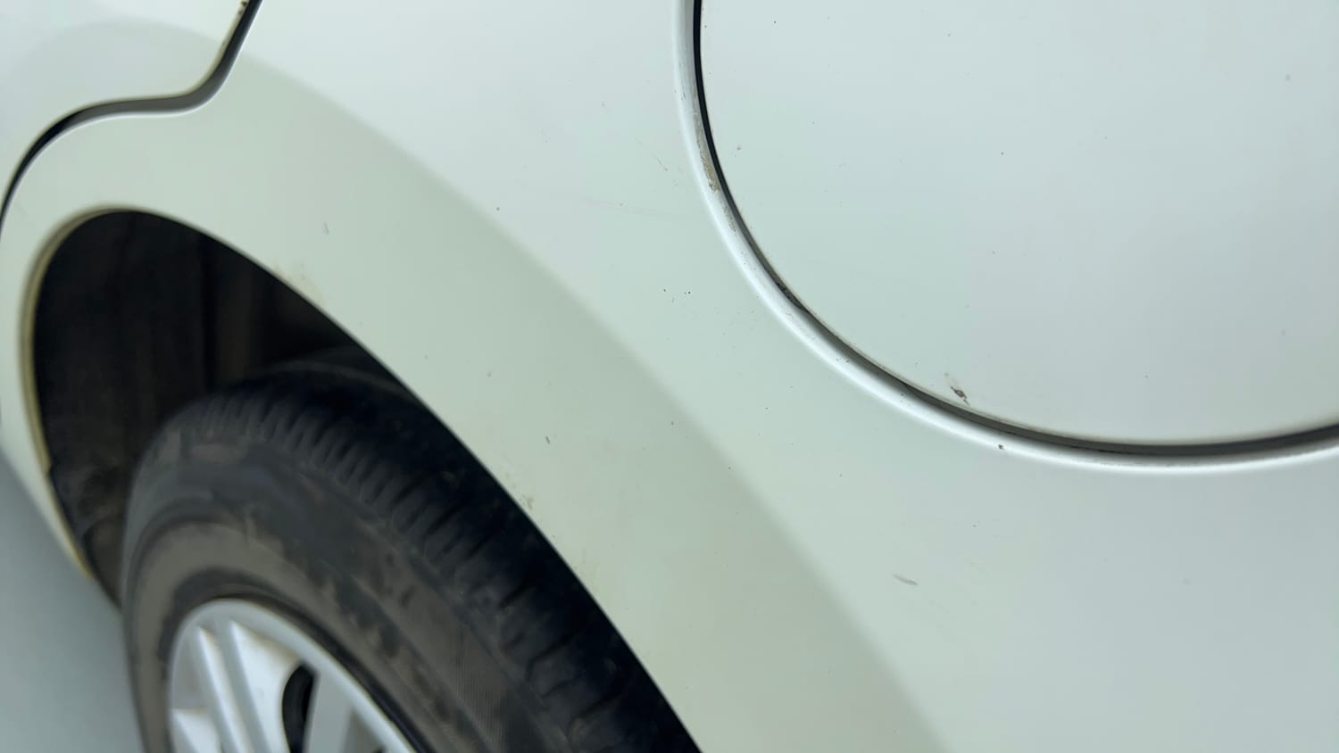 Used 2017 Maruti Suzuki Dzire VXi AMT Petrol Automatic dents MINOR SCRATCH