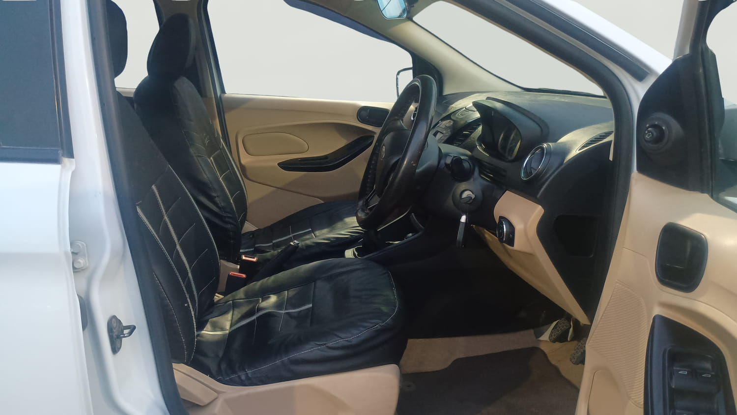 Used 2016 Ford Figo Aspire Trend 1.5 TDCi Diesel Manual interior RIGHT SIDE FRONT DOOR CABIN VIEW
