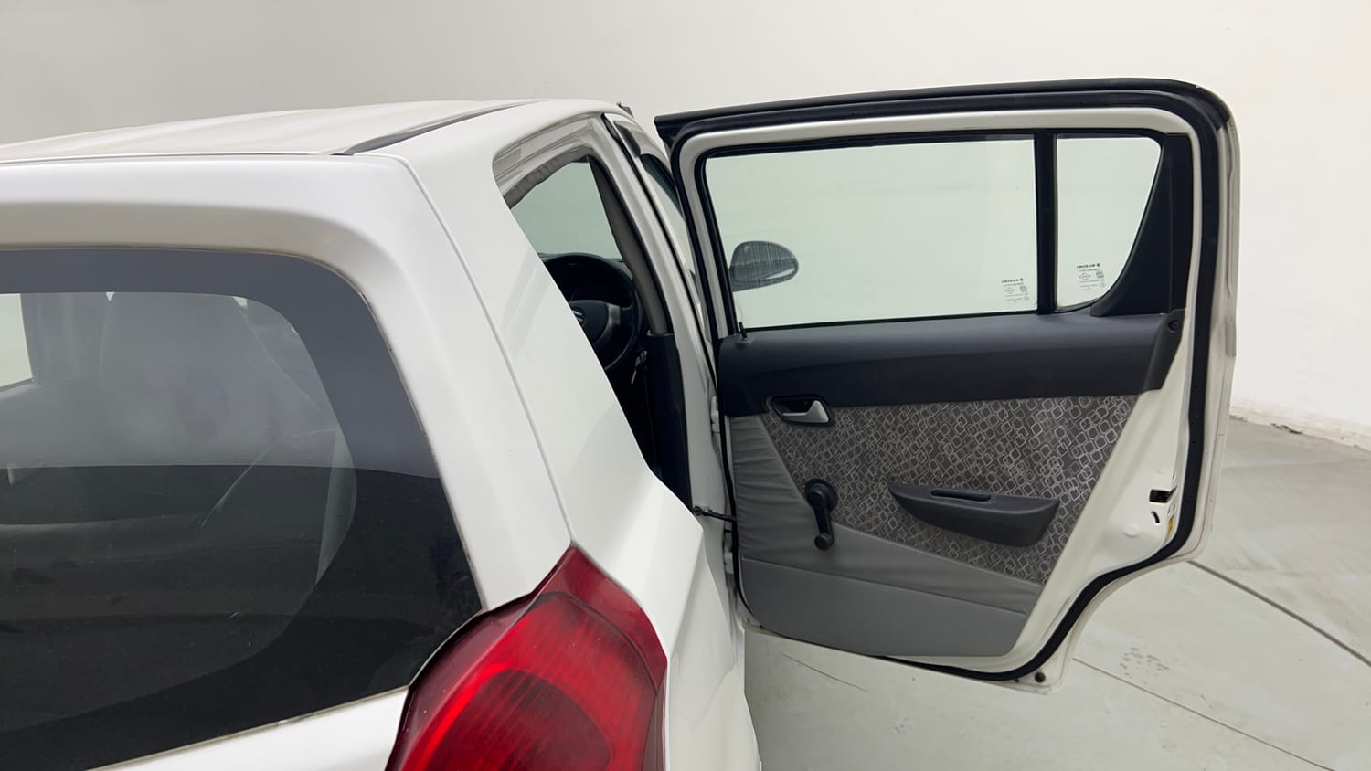 Used 2018 Maruti Suzuki Alto 800 LXi Petrol Manual interior RIGHT REAR DOOR OPEN VIEW