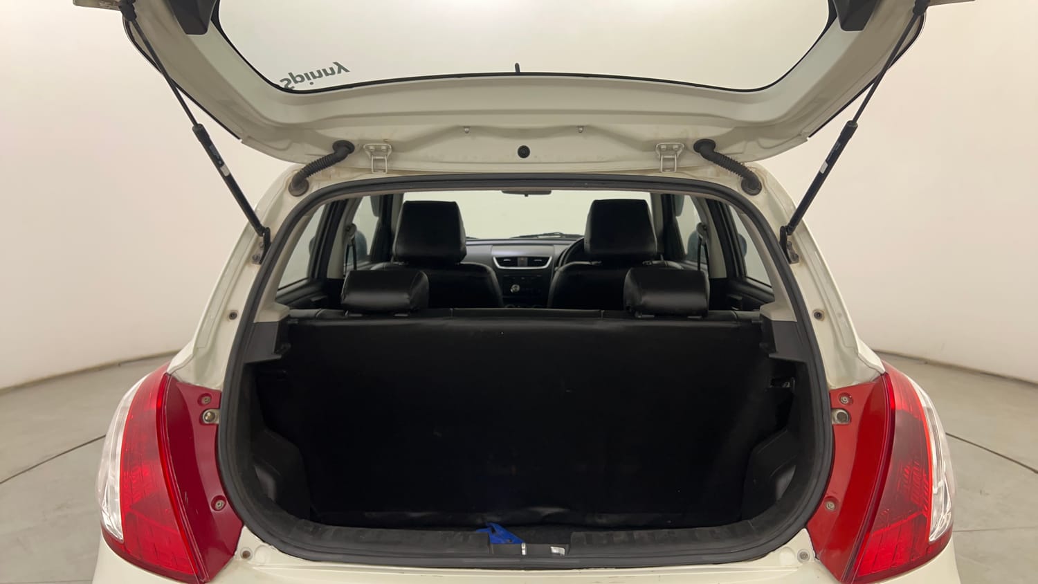 Used 2013 Maruti Suzuki Swift VXi Petrol Manual interior DICKY INSIDE VIEW