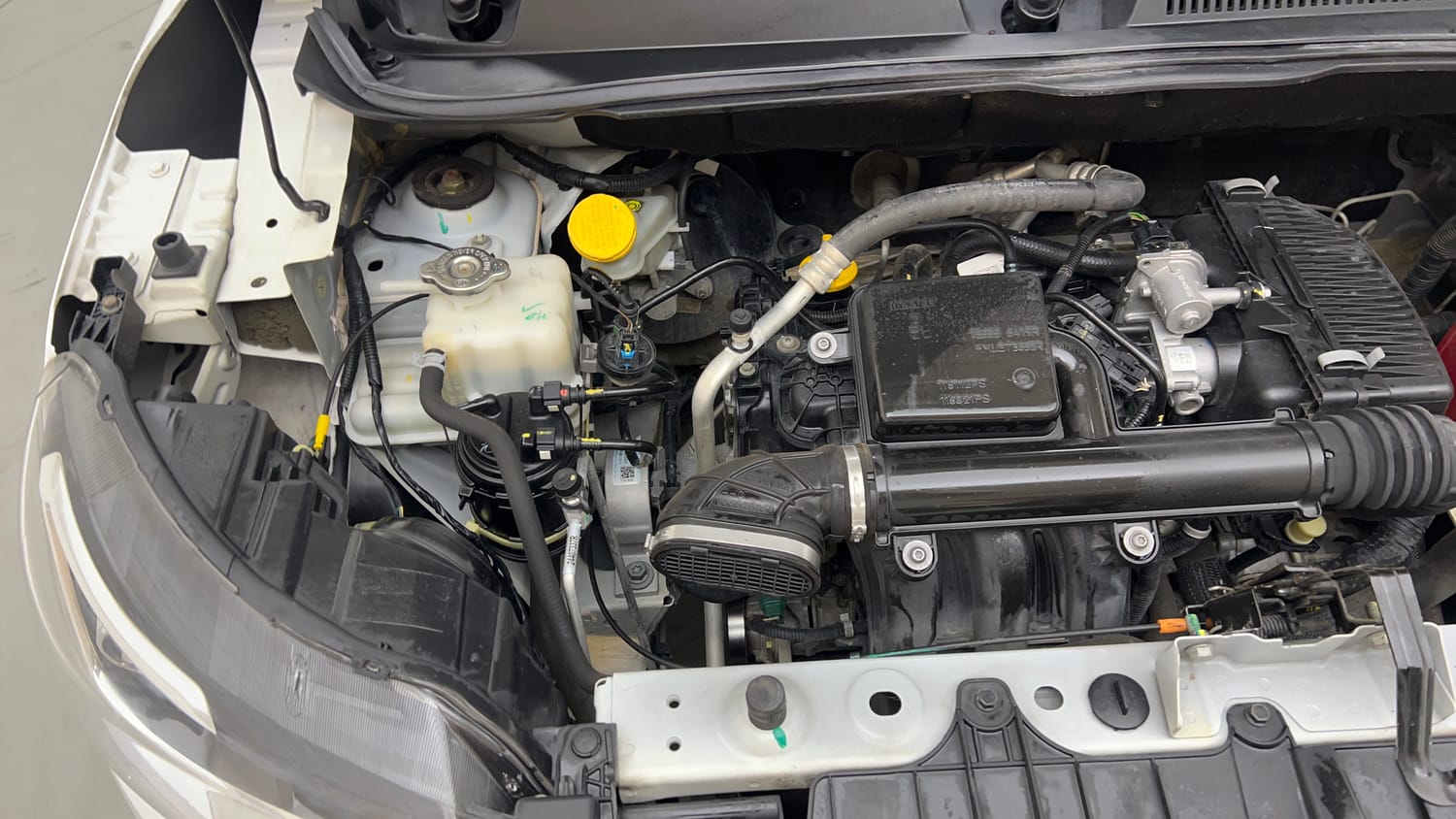 Used 2022 Renault Triber RXZ Petrol Automatic engine ENGINE RIGHT SIDE VIEW