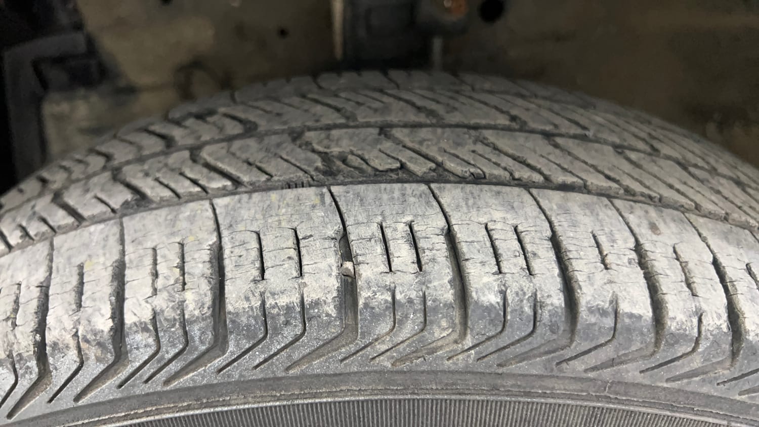 Used 2012 Maruti Suzuki Swift Dzire LXI Petrol Manual tyres LEFT FRONT TYRE TREAD VIEW