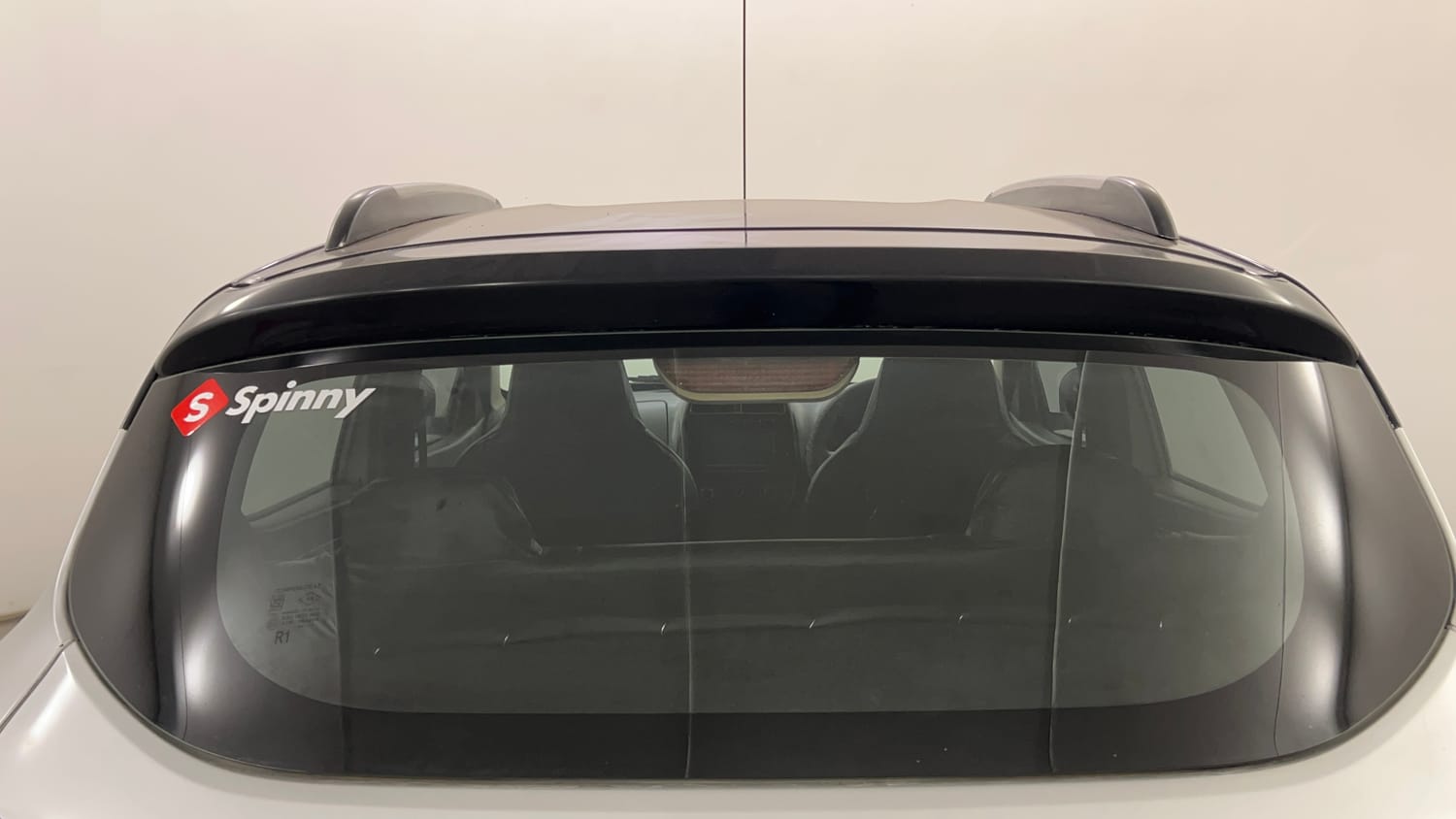 Used 2016 Renault Kwid RXT Opt Petrol Manual exterior BACK WINDSHIELD VIEW