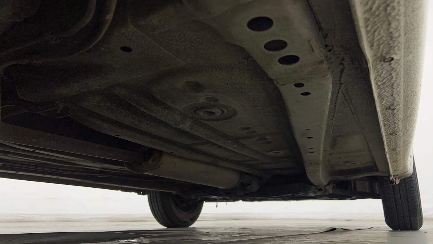 Used 2019 Maruti Suzuki Wagon R VXi 1.0 Petrol Manual extra REAR RIGHT UNDERBODY VIEW