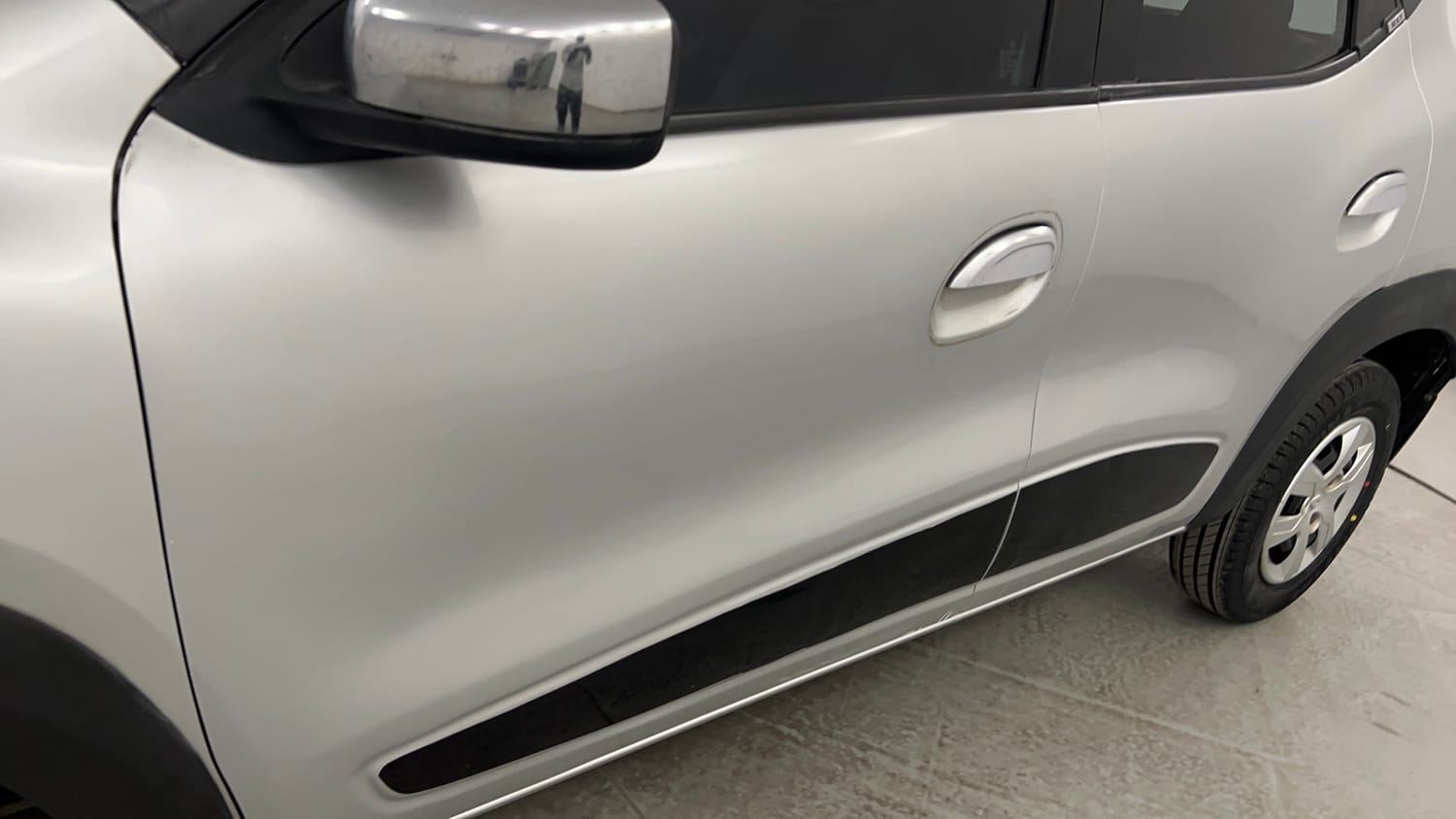 Used 2016 Renault Kwid RXT Opt Petrol Manual dents MINOR SCRATCH