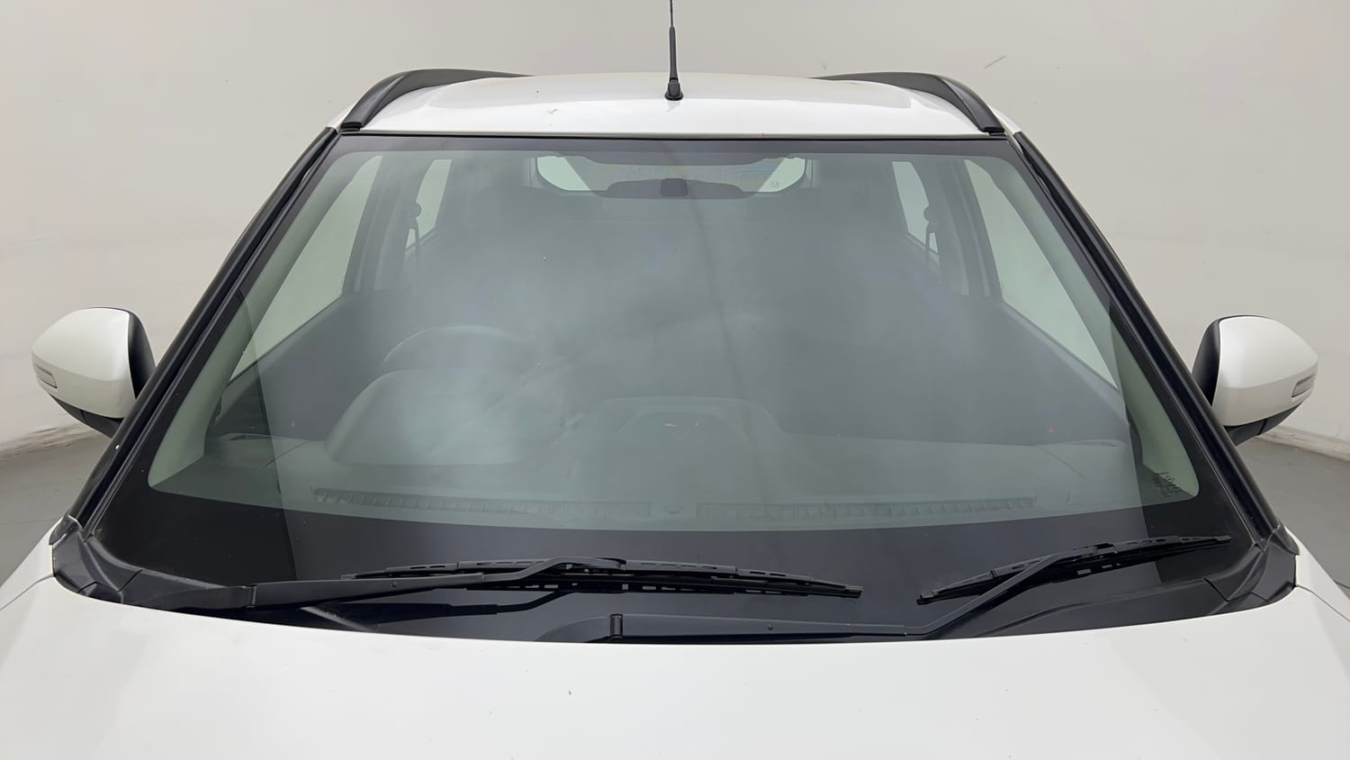 Used 2021 maruti-suzuki Vitara Brezza LXi Petrol Manual exterior FRONT WINDSHIELD VIEW