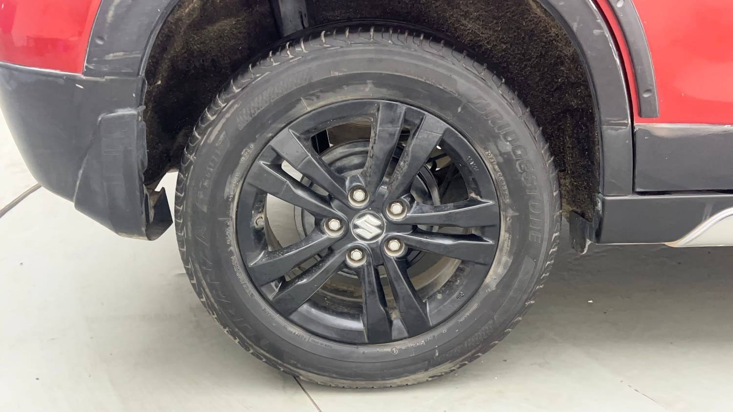 Used 2018 Maruti Suzuki Vitara Brezza [2016-2020] VDi Diesel Manual tyres RIGHT REAR TYRE RIM VIEW
