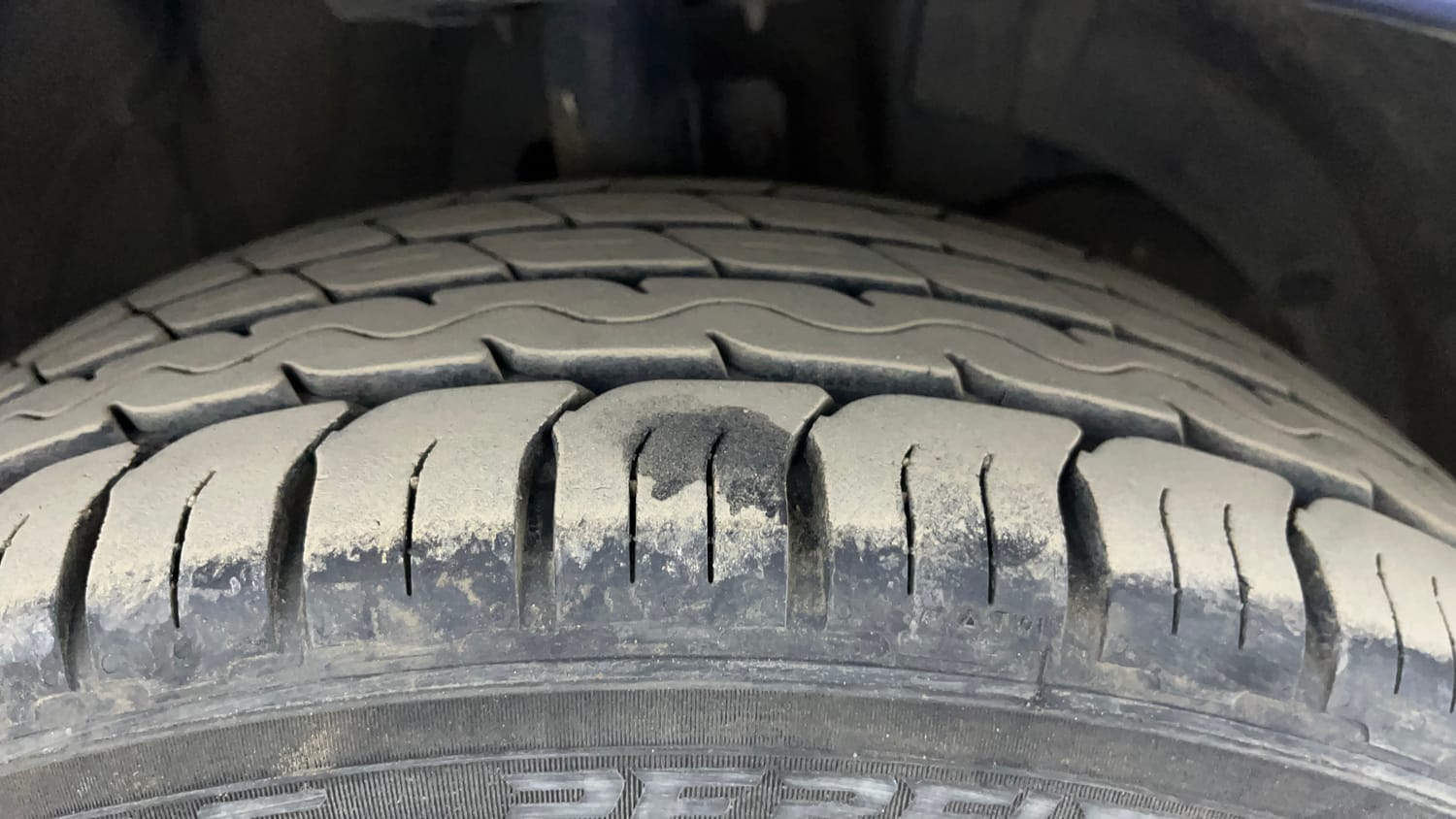 Used 2020 Maruti Suzuki Baleno Zeta Automatic Petrol Automatic tyres RIGHT FRONT TYRE TREAD VIEW