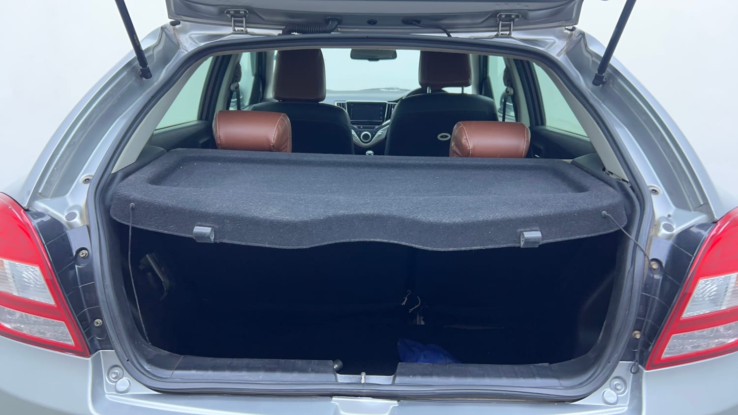 Used 2018 Maruti Suzuki Baleno Alpha 1.2 Petrol Manual interior DICKY INSIDE VIEW