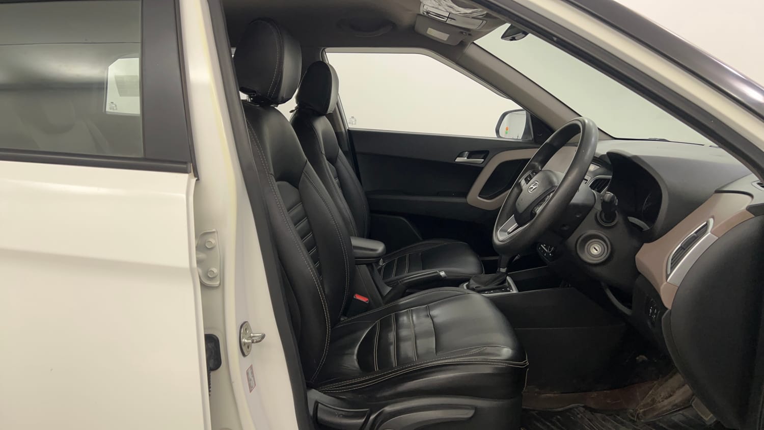 Used 2019 Hyundai Creta S 1.6 AT CRDi Diesel Automatic interior RIGHT SIDE FRONT DOOR CABIN VIEW