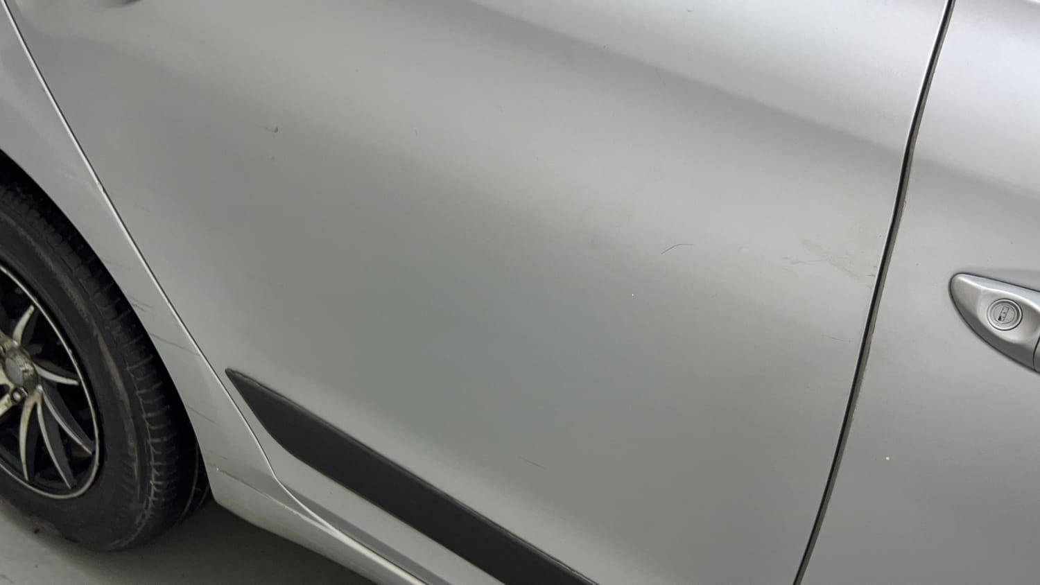 Used 2018 Hyundai Elite i20 Sportz 1.2 Petrol Manual dents MINOR SCRATCH