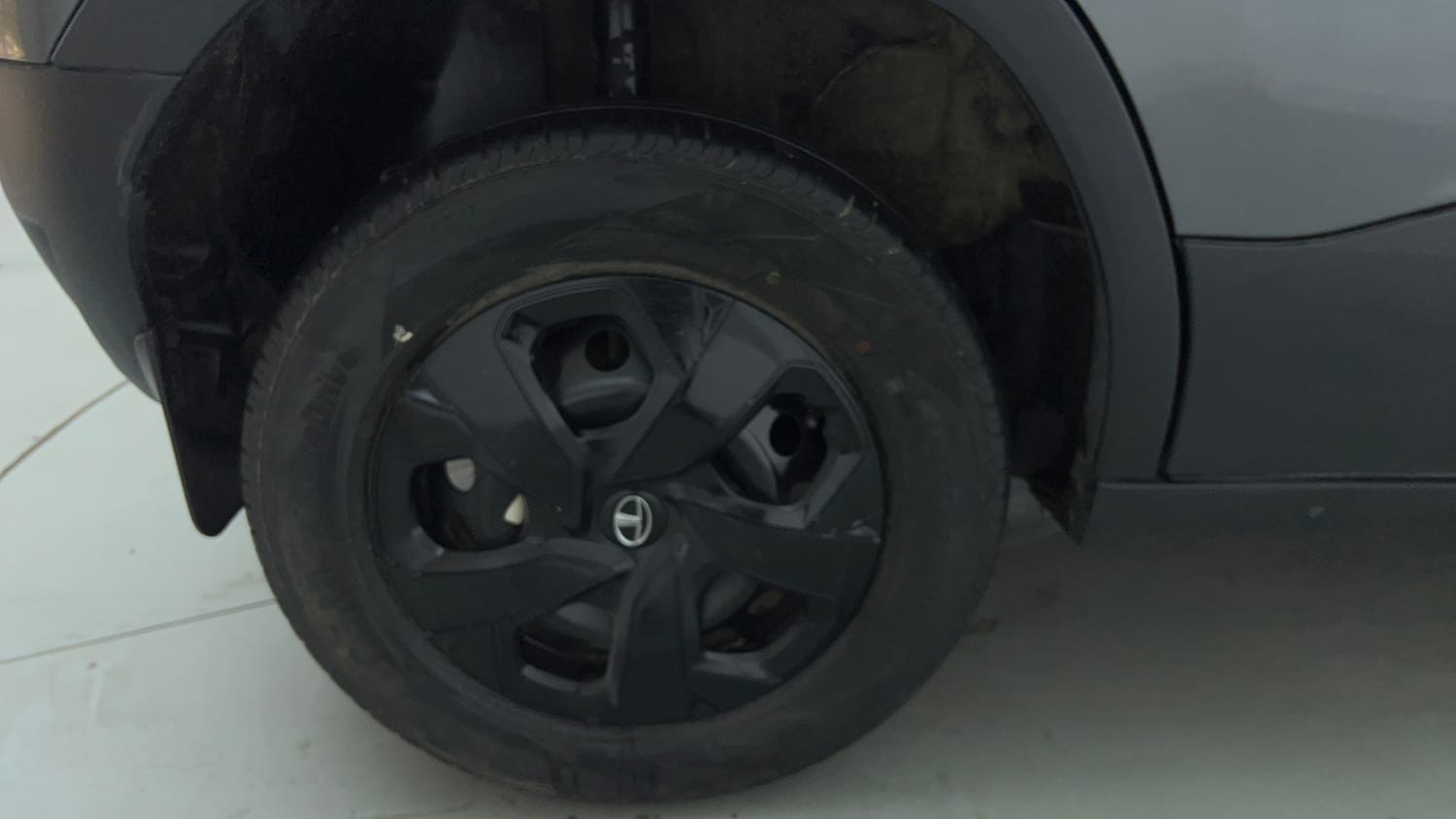 Used 2022 Tata Punch Adventure MT Petrol Manual tyres RIGHT REAR TYRE RIM VIEW