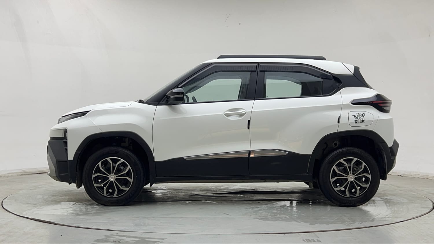 Used 2026 Tata Punch Pure + Petrol Manual exterior LEFT SIDE VIEW