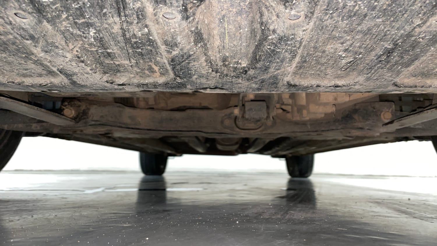 Used 2021 Hyundai Verna SX (O) 1.6 VTVT AT Petrol Automatic extra FRONT LEFT UNDERBODY VIEW