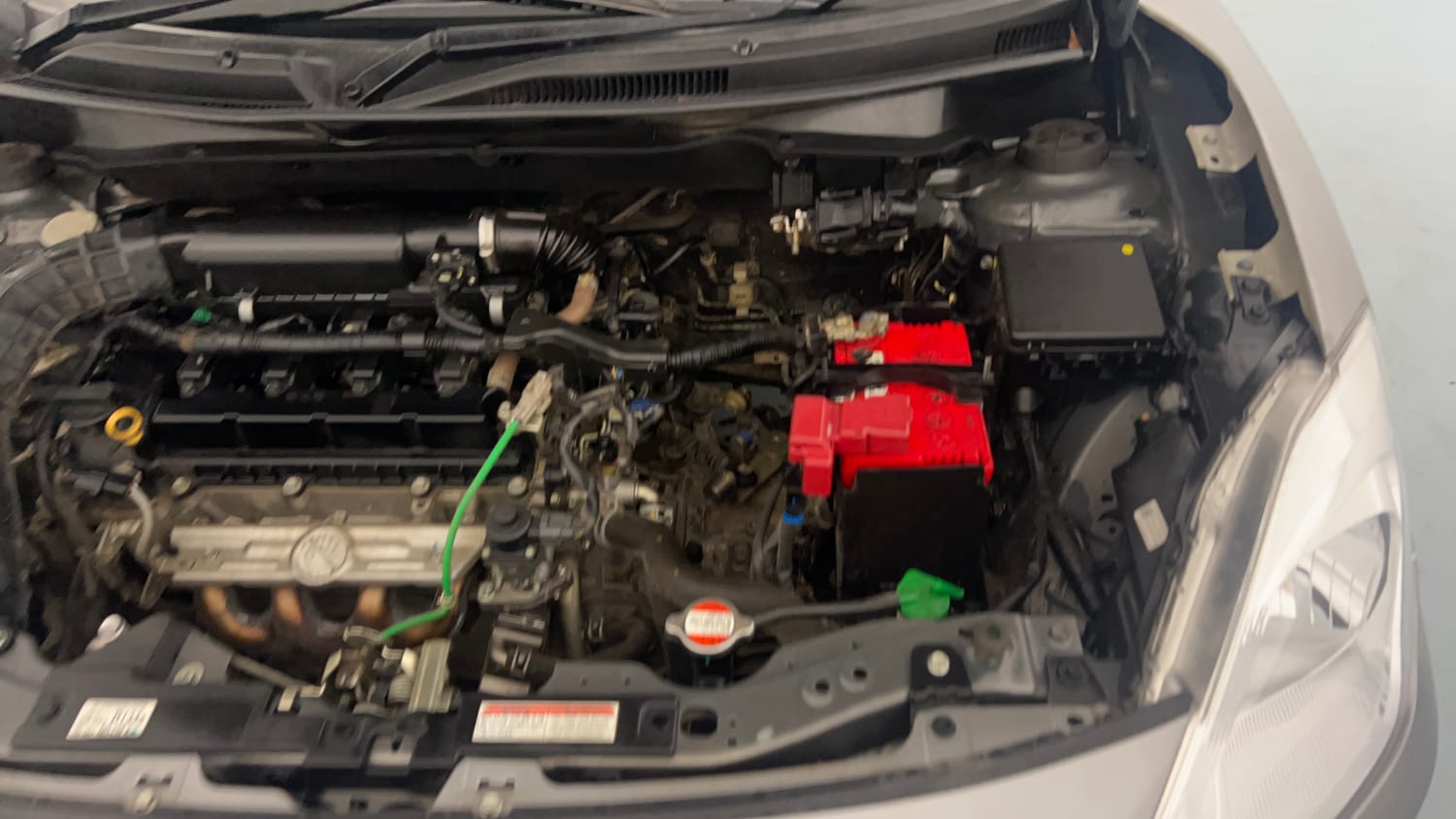 Used 2020 Maruti Suzuki Dzire ZXi Petrol Manual engine ENGINE LEFT SIDE VIEW
