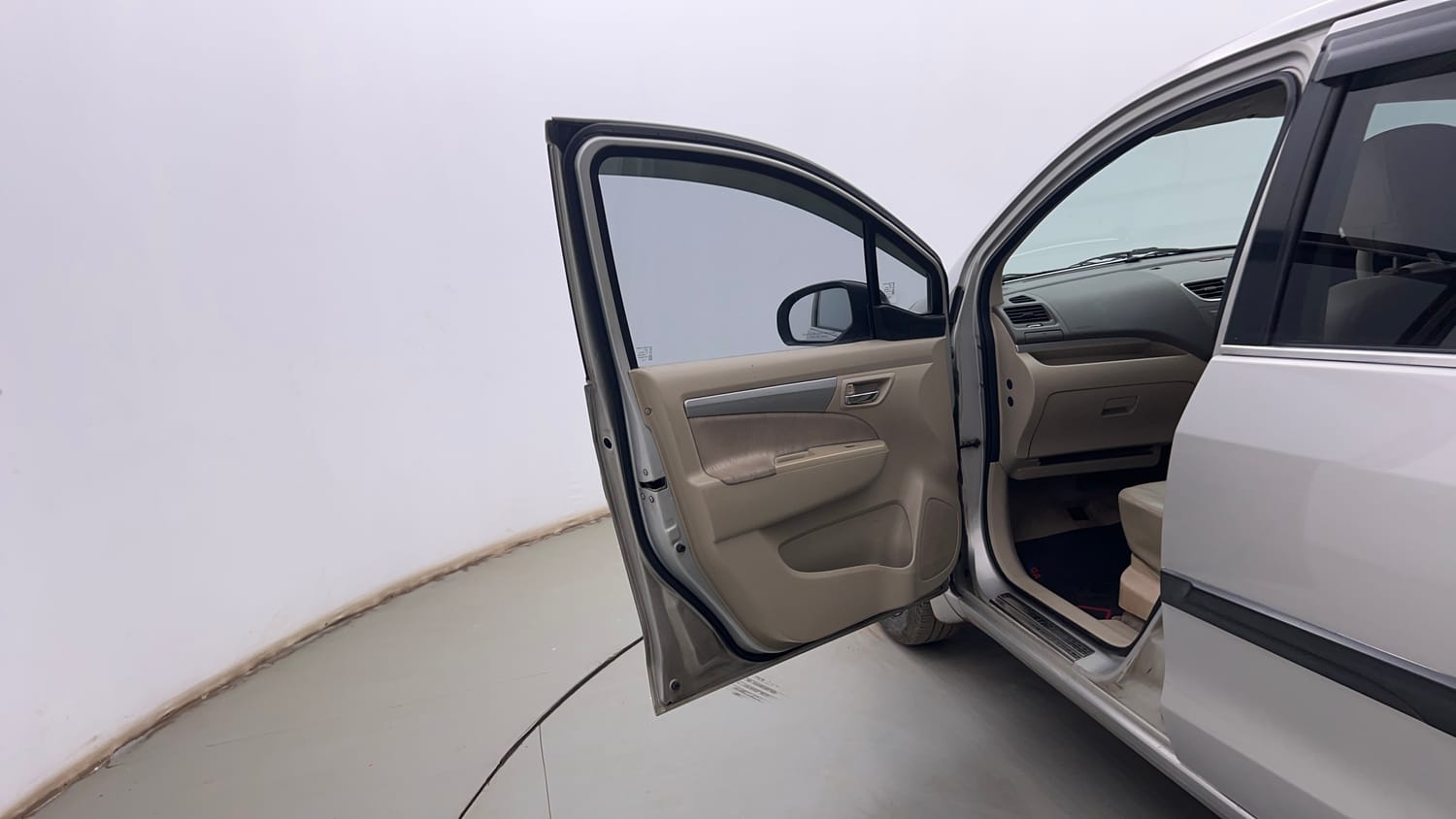 Used 2014 Maruti Suzuki Ertiga ZXi Petrol Manual interior LEFT FRONT DOOR OPEN VIEW