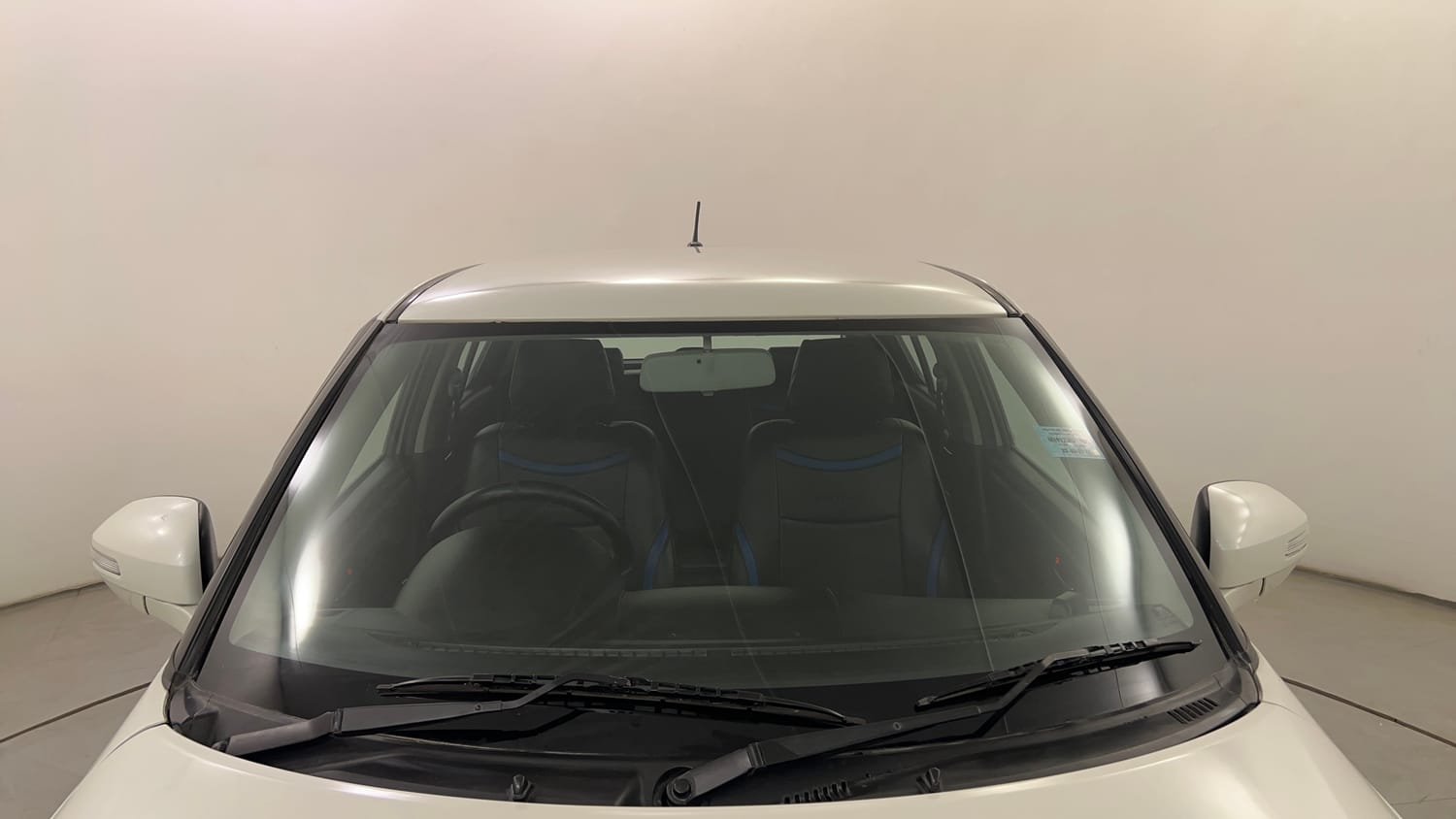 Used 2013 Maruti Suzuki Swift VXi Petrol Manual exterior FRONT WINDSHIELD VIEW