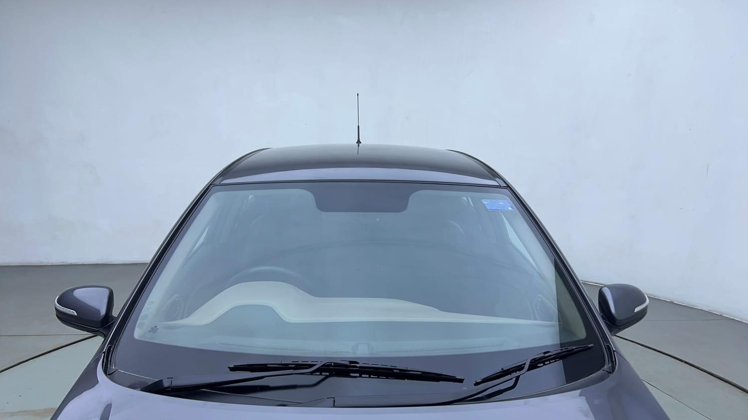 Used 2016 Hyundai Elite i20 Asta 1.2 Petrol Manual exterior FRONT WINDSHIELD VIEW