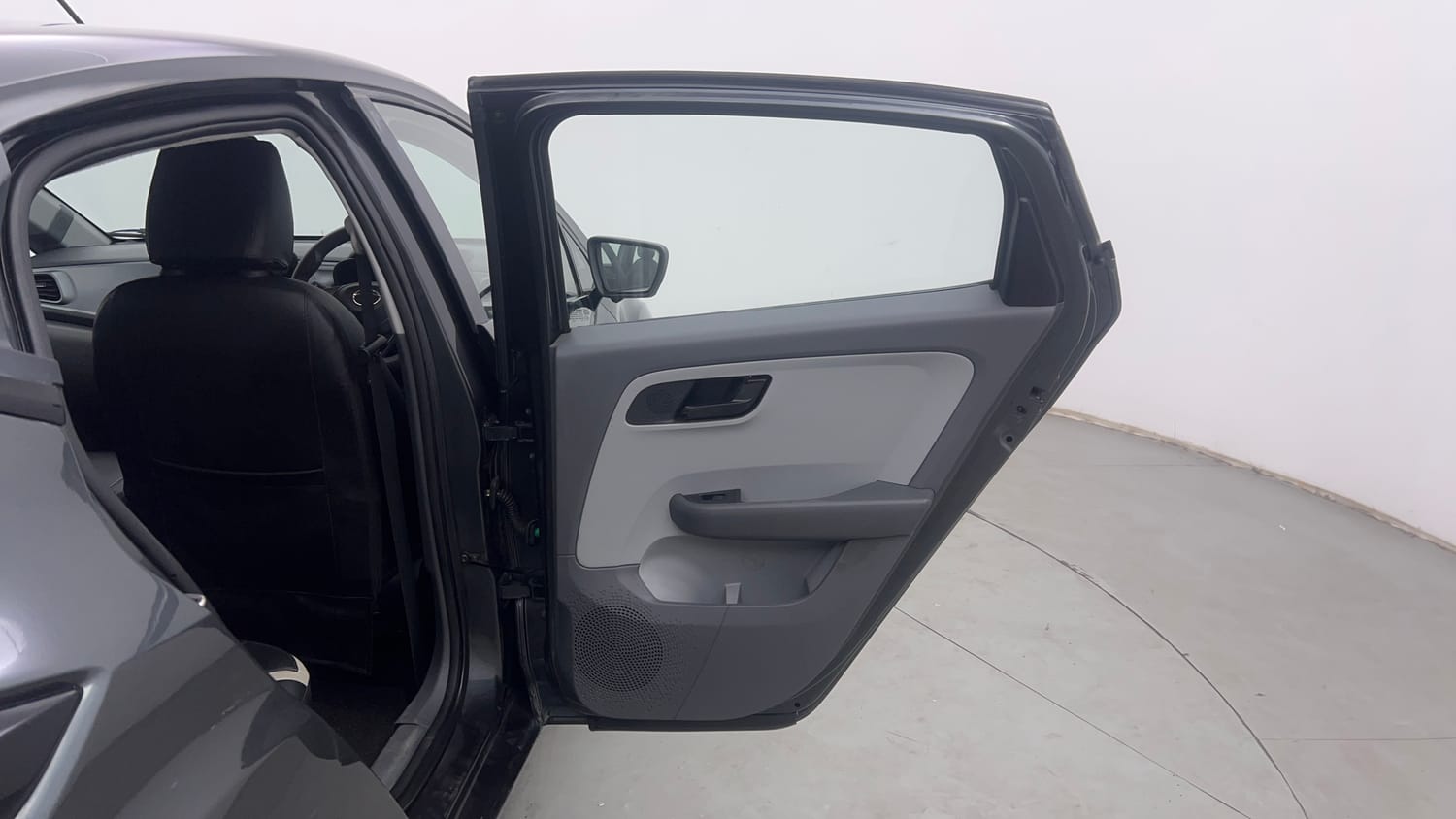 Used 2020 Tata Altroz XM Petrol Petrol Manual interior RIGHT REAR DOOR OPEN VIEW