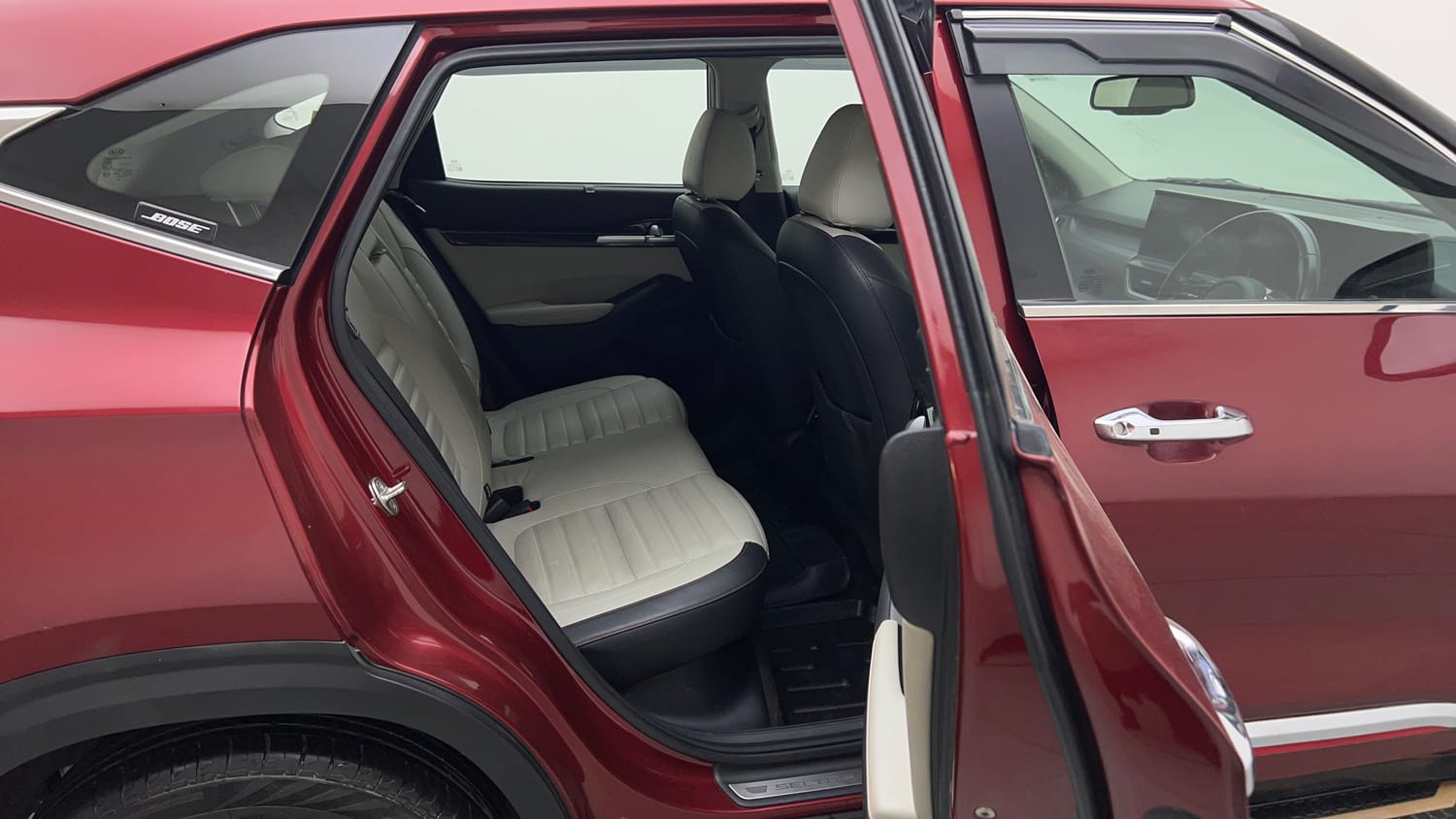 Used 2019 kia Seltos GTX Plus DCT 1.4 Petrol Automatic interior RIGHT SIDE REAR DOOR CABIN VIEW