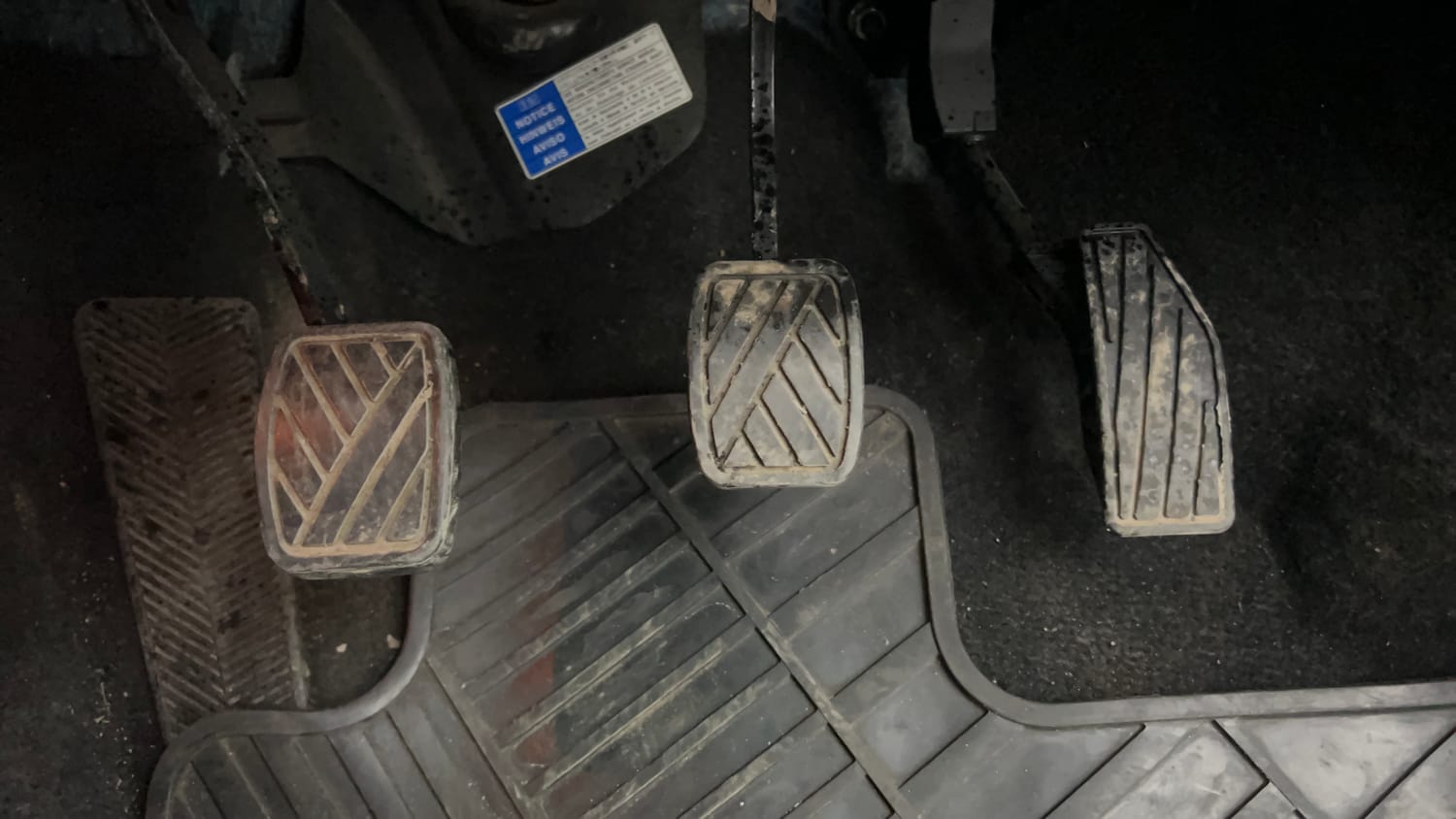 Used 2017 Maruti Suzuki Baleno Alpha 1.2 Petrol Manual interior PEDALS VIEW