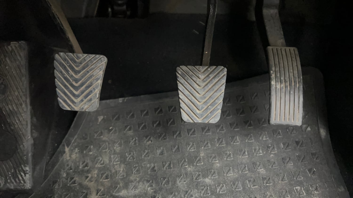 Used 2015 Hyundai Elite i20 Asta 1.2 Petrol Manual interior PEDALS VIEW