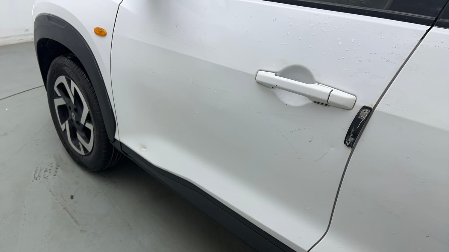 Used 2022 Nissan Magnite XE Petrol Manual dents MINOR SCRATCH