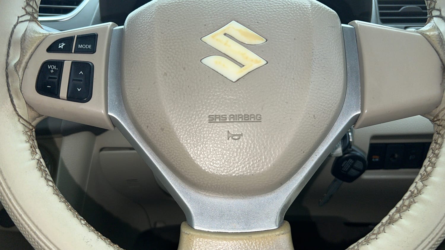 Used 2014 Maruti Suzuki Ertiga ZXi Petrol Manual top_features Airbags