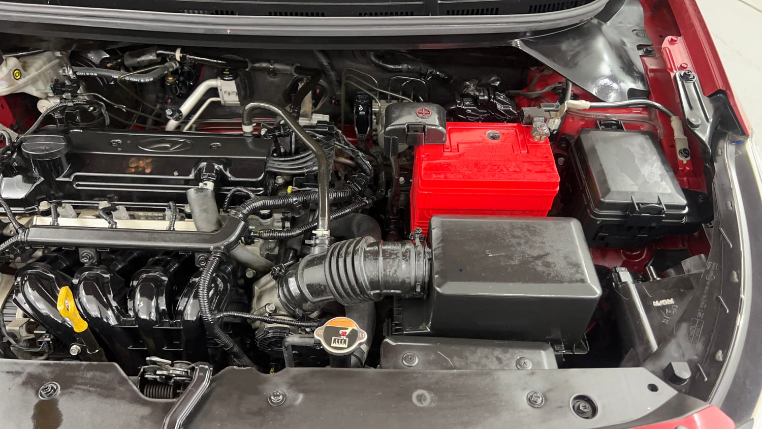 Used 2015 Hyundai Elite i20 Asta 1.2 Petrol Manual engine ENGINE LEFT SIDE VIEW